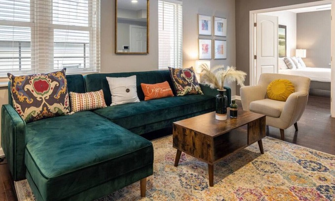 Mount Auburn Apartment | Two Comfy Condos Near City Center | OTR, UC, Zoo