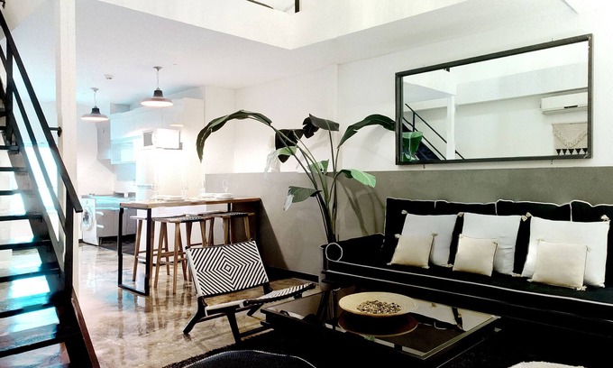 Jongno Apartment | Two Level Suite Apt for 4 adults