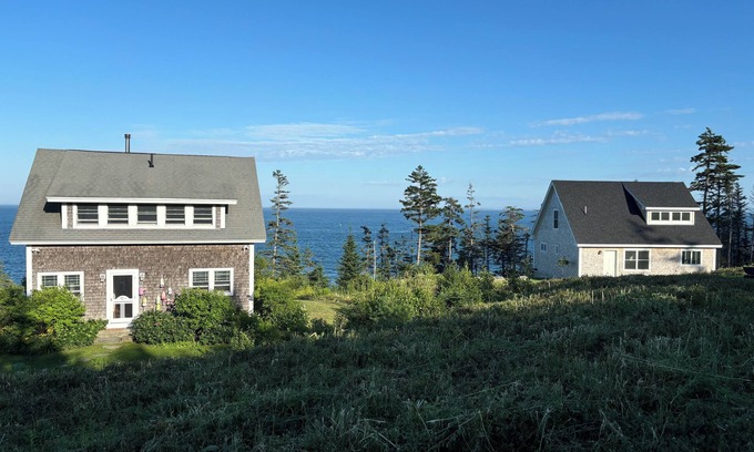 Tenants Harbor House | Two seaside cottages with beautiful views and total privacy