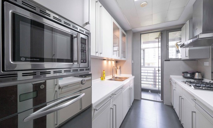Xujiahui Bed & Breakfast | Tyms Premium 3BR 2BA Apt Yongxin Century