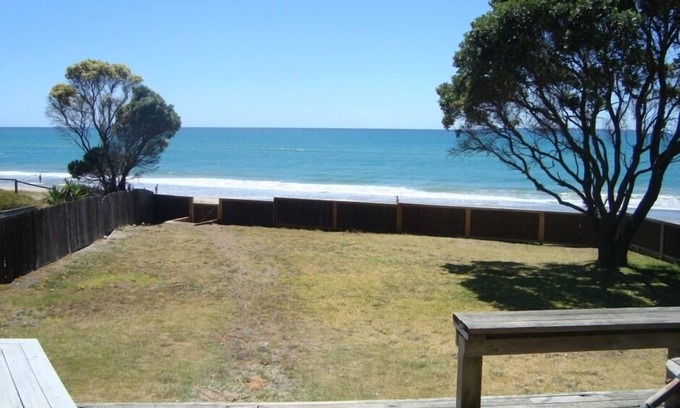 Papamoa Beach House | Typical Kiwi Bach Right on Beach