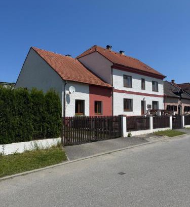 Karlovy Dvory Apartment | U Rafičky - V Domkách 128, Horní Planá