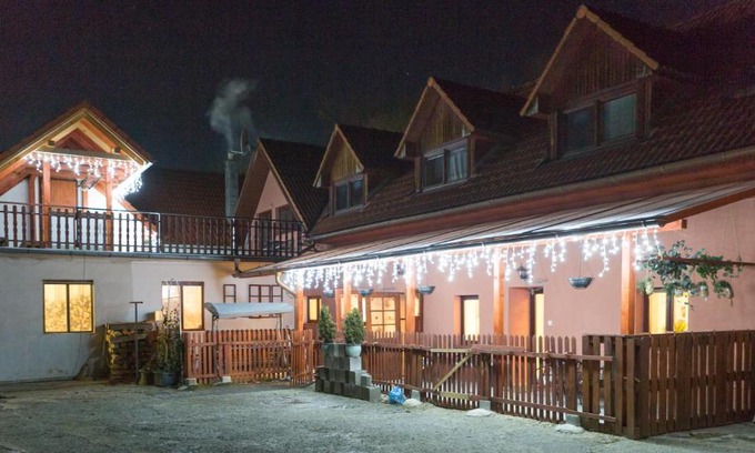 Poltar House | Ubytovanie Adina Poltár