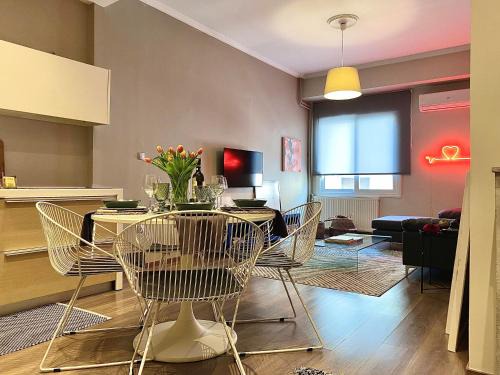 Ilisia Apartment | Ultimate Downtown Athens Escape