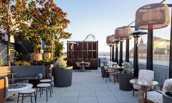 Tenderloin Hotel | Ultimate SF Getaway! 2 Rooms w/Curated Local Art & Comfort