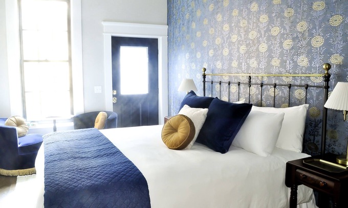 Galena Apartment | Ulysses Suites, Suite 204