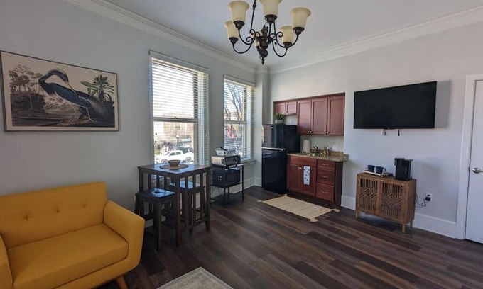 Champaign Apartment | Unique 1 BR 1BA Stay in Downtown - 204