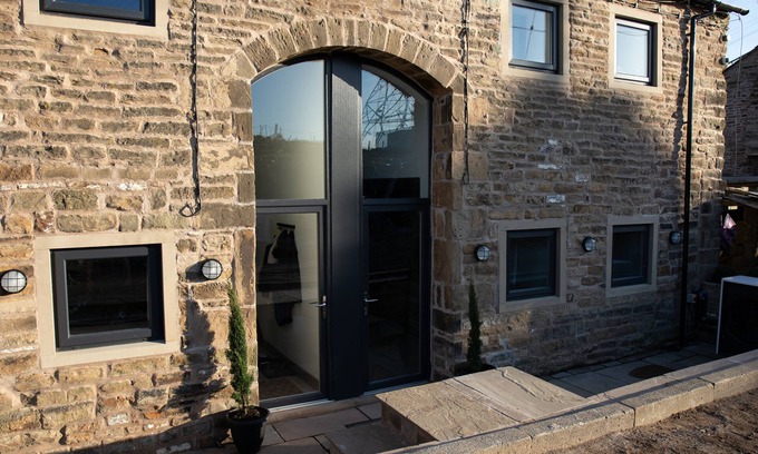 Oldham House | Unique Barn Conversion in Saddleworth