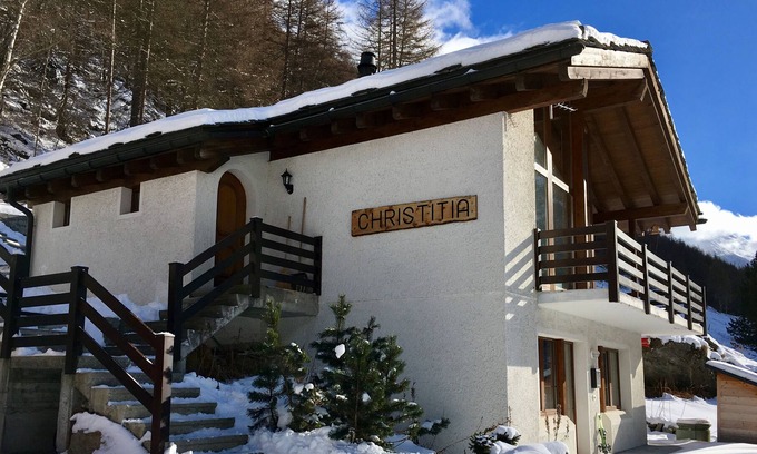 Saas Grund Ski Chalet | Unique chalet in the heart of the Swiss Alps