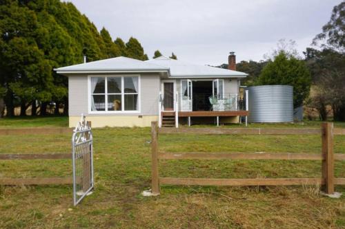 Bannaby House | Unique Country Retreat Taralga-Bannaby