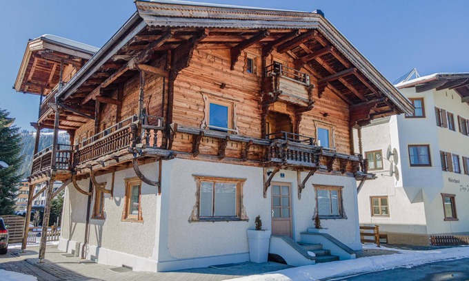 Kitzbuehel Ski Chalet | Unique, detached chalet with sauna in central location