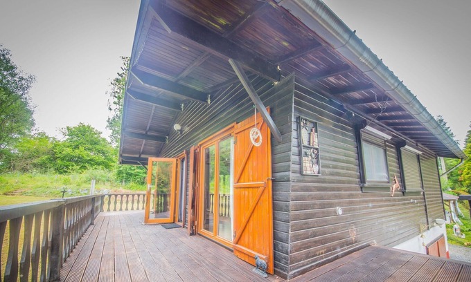 Ny Ski Chalet | Unique holiday home Cha'Laise in the woods near Rendeux