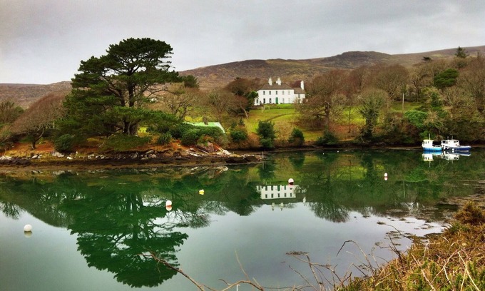 Caherdaniel House | Unique period properties on the sea, with games room & sauna.Ideal for reunions.