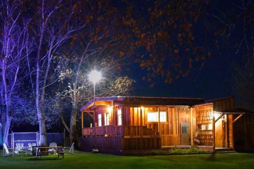 Milton-Freewater House | Unique, Private Cabin Oasis