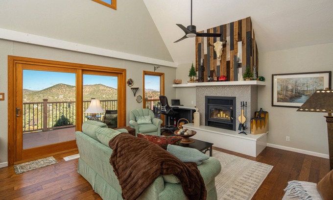 Reno House | Unique, private mountain home, stunning views, king bed suite, dog friendly
