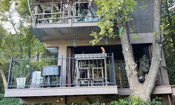 Payson Apartment | Unique property with Treehouse lodging sitting on large private stocked pond.