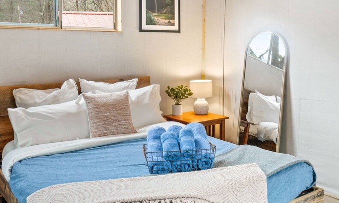 Stanton Cabin | Unique Red River Gorge glamping experience