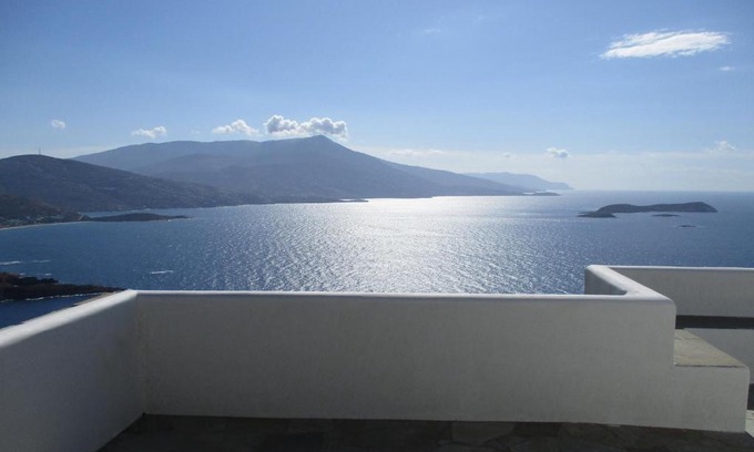 Ydrousa Villa | Unique Scenery Villa
