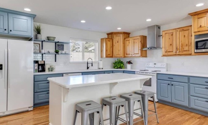Orem House | Unique Shared Retreat: Spacious Private Rooms w/Shared Kitchen. Waffles too!