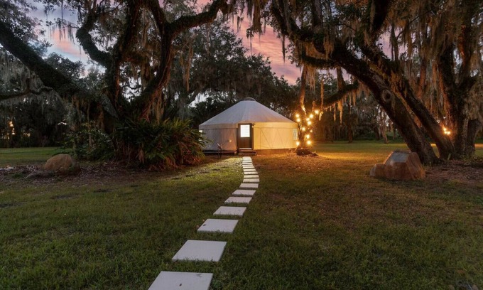 Kissimmee RV Rental | Unique YURT w/Hammock + Games + 21 mi to Disney!