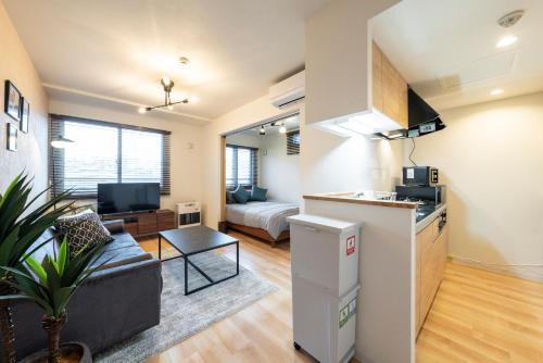 Higashi Apartment | Unison