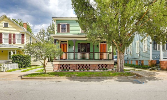 New Bern House | Unit B | Victorian Vacation Rental In Downtown!