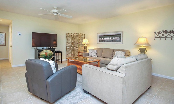 Sanibel Condo | Unit D5 - Beachfront