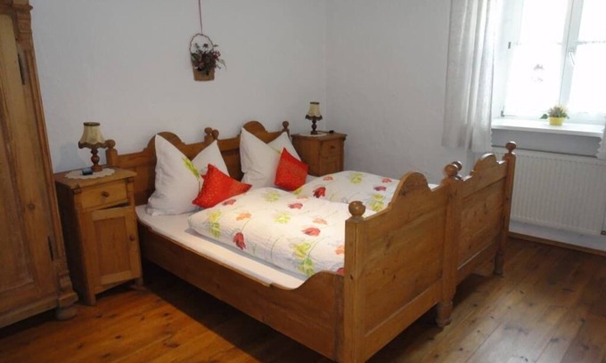 Tirschenreuth Apartment | Unterkunft in ruhiger Lage für Naturfreunde