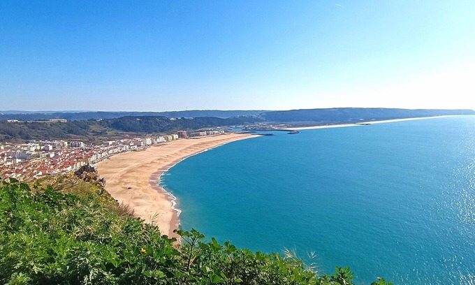 Maiorga Cottage | Unwind at The Good View Retreat and Explore Portugal From its Heart
