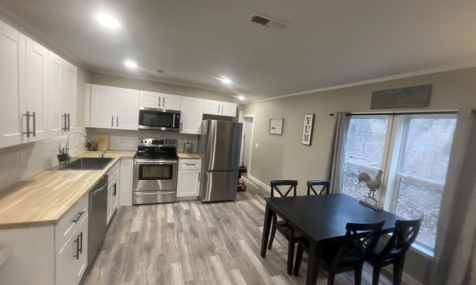 McKinney House | Unwind in our Cozy Farmhouse Nestled in a Serene Country Setting
