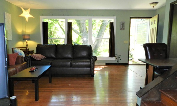Madison House | Updated 3 bedroom in the UW Arboretum