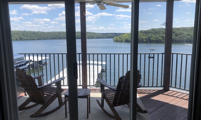 Kaiser Condo | Updated Lakefront Condo 2/2, Amazing Views, Location, Pool, Waterfront Patio!