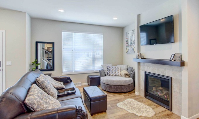 Sun Prairie House | Updated Madison Area Home, 12 Mi to Downtown!