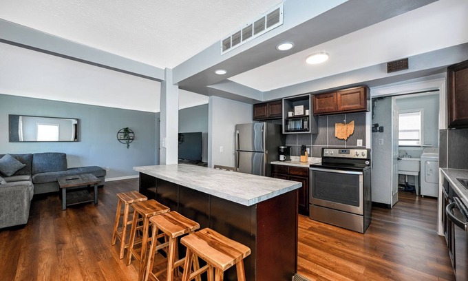 Shaker Heights House | Updated Ranch Near Hospitals & Van Aken District