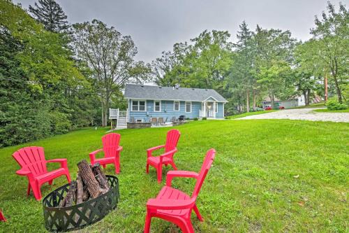 Twin Lakes House | Updated Twin Lakes Cottage, Walk to Lake Mary