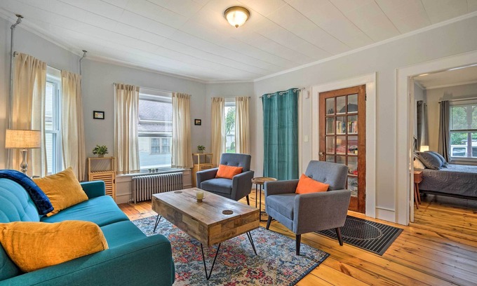 Keene Apartment | Updated Vintage Apartment < 1/2 Mi to Main St