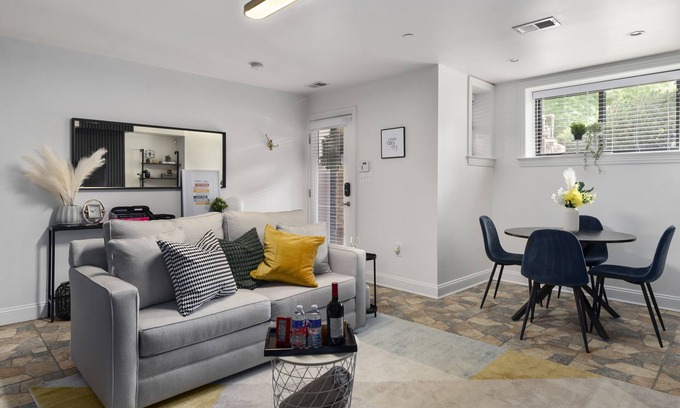 Bloomingdale Apartment | Upscale 2BR Apartment with Patio