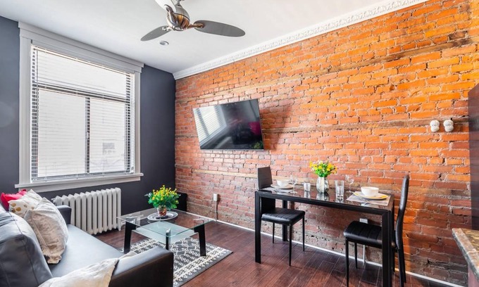 Central Hamilton Apartment | Upscale 2BR with King Bed - Boutique Apartment - PRIME Location!
