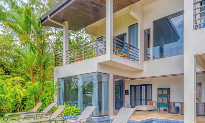 Dominicalito House | Upscale 4b/4b great location w/breathtaking views