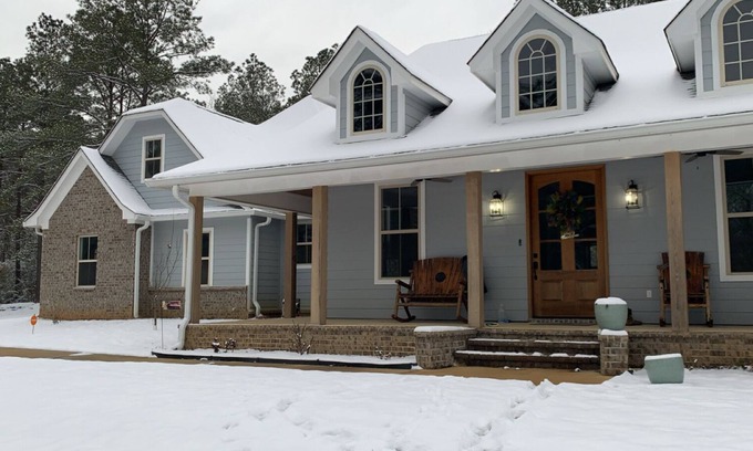 McComb House | Upscale, Quiet and Country in Mccomb