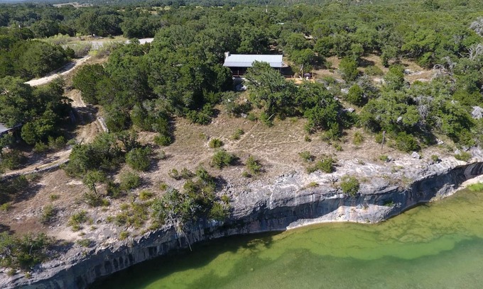 Dripping Springs House | Upscale Waterfront Cabin between Dripping Springs & Johnson City