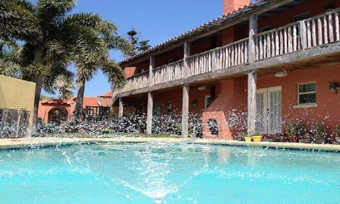 Port Isabel Apartment | Upstairs 2BR with Balcony Hammock – Historic Alta Vista Near South Padre