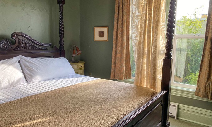 York Apartment | Upstairs at TheVictorian - Lush, Walkable, and Dog-Friendly Retreat - Steps from