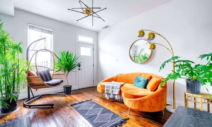 Italian Village House | Urban Jungle - Prime Location –Parking Free - Pets