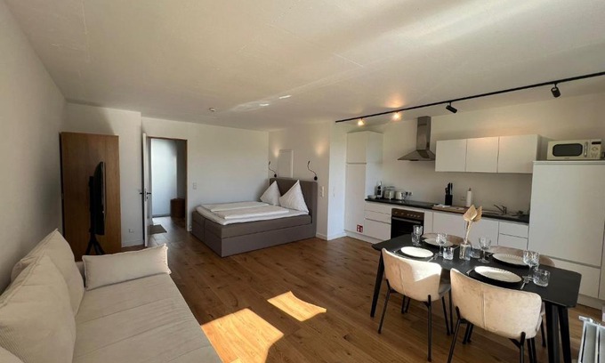 Petershausen-West Apartment | Urban Lodges - Studio Apartments am Seerhein