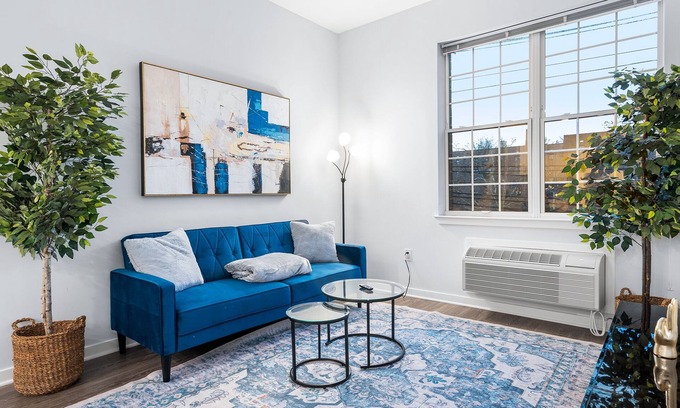 Greenville Condo | Urban Luxury Condo: Only 20 Minutes away from Manhattan Fit up to 6 People