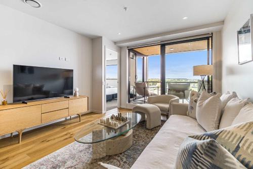 Onehunga Apartment | Urban Retreat 2 Bd Apt WiFi AC Parking