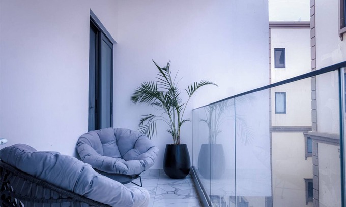 Accra Apartment | Urban Tranquil Home in the hub of Accra with a Dishwasher and necessary Gadgets