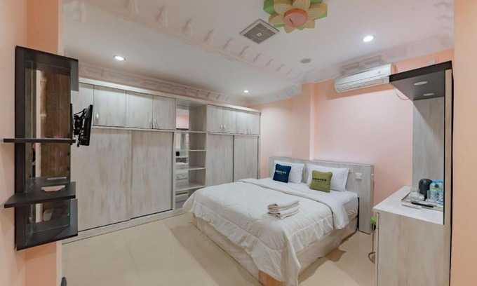 Balikpapan Hotel | Urbanview Palace Syariah Balikpapan by RedDoorz