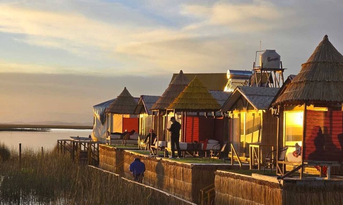 Puno Hotel | UROS ARUMA URO LODGE
